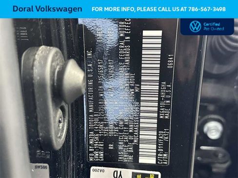 Used 2025 Toyota Corolla Cross LE image 29