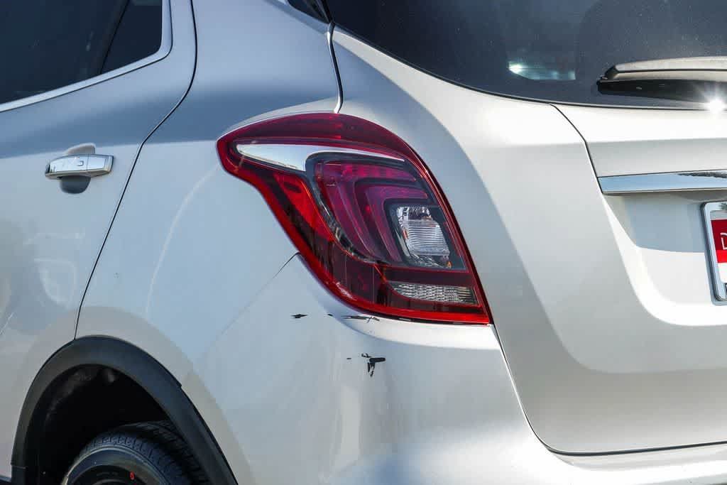 Used 2019 Buick Encore Sport Touring FWD image 7