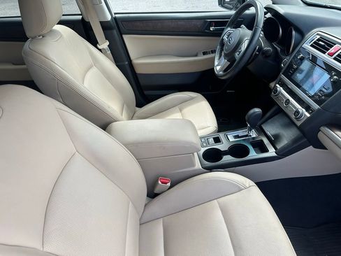 Used 2016 Subaru Outback 2.5i Limited image 17