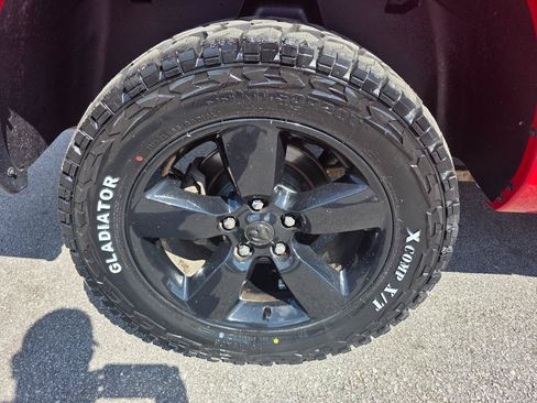 Used 2019 RAM 1500 Express w/ Express Value Package AWD/4WD image 20