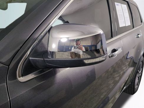 Used 2020 Jeep Grand Cherokee Limited RWD image 12