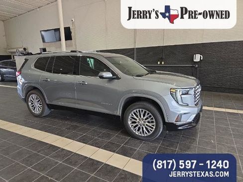 Used 2025 GMC Acadia Denali FWD image 2