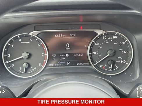 Used 2024 Nissan Rogue SV FWD image 31