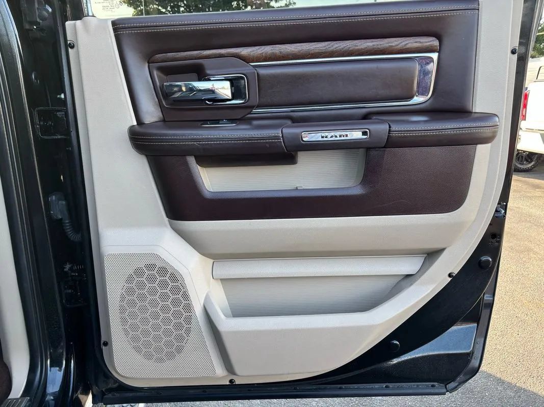Used 2017 RAM 3500 Laramie Longhorn w/ Convenience Group RWD image 28