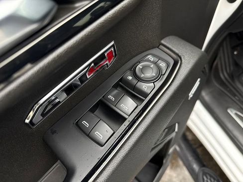 Used 2023 GMC Sierra 1500 AT4 w/ Technology Package image 22