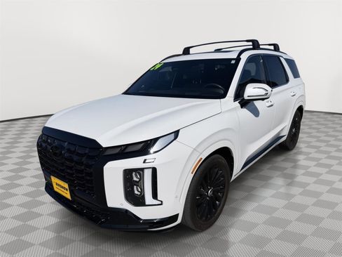 Used 2024 Hyundai Palisade Calligraphy AWD/4WD image 2