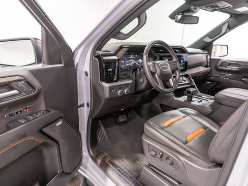 Used 2024 GMC Sierra 1500 AT4 w/ AT4 Preferred Package AWD/4WD image 14