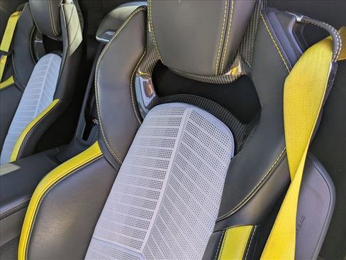 Used 2021 Chevrolet Corvette Stingray Premium Conv w/ Z51 Performance Package image 15