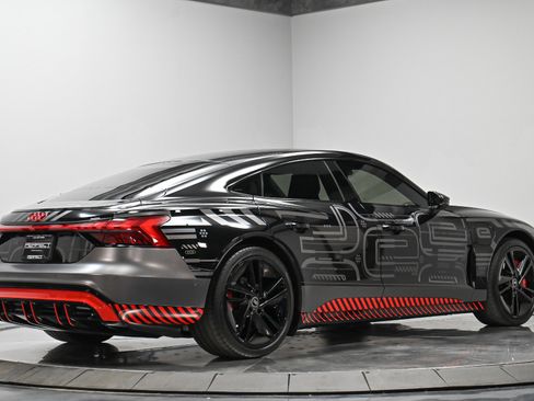 Used 2023 Audi RS e-tron GT image 12