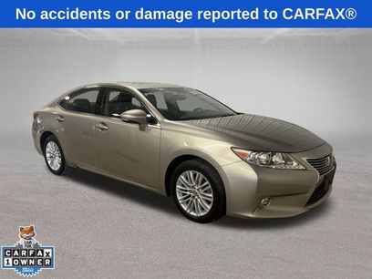 Used 2015 Lexus ES 350 w/ Luxury Package