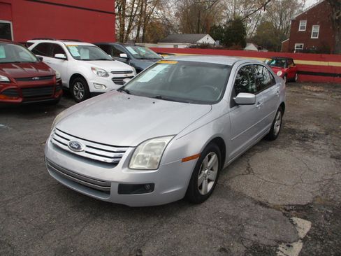 Used 2006 Ford Fusion SE FWD image 3