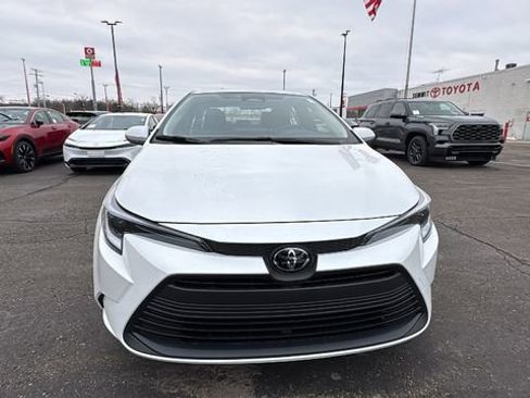 New 2026 Toyota Corolla LE image 9
