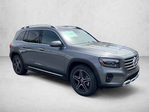 New 2026 Mercedes-Benz GLB 250 4MATIC image 3
