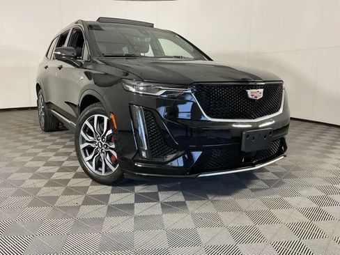 Used 2024 Cadillac XT6 Sport w/ Technology Package AWD/4WD image 41