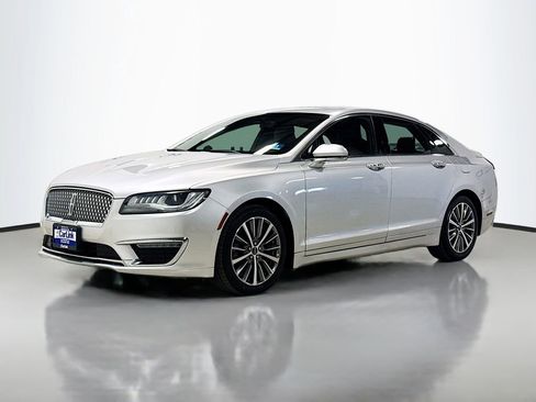 Used 2018 Lincoln MKZ Select w/ Select Plus Package image 3