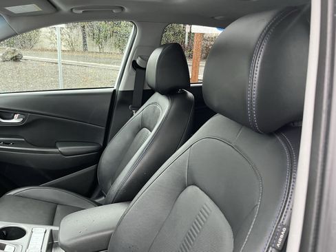 Certified 2022 Hyundai Kona Limited image 16