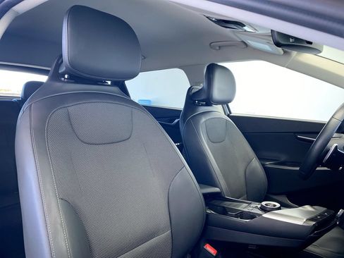 Certified 2024 Kia EV6 Light RWD image 30