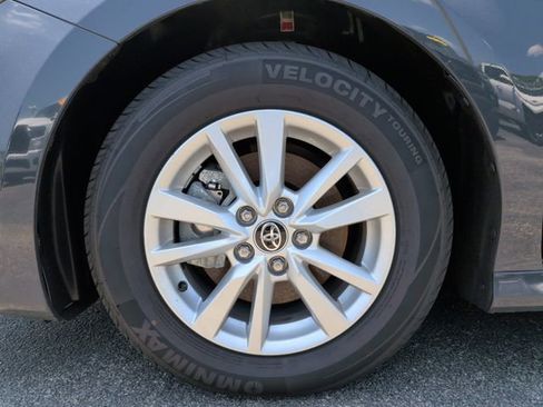 Used 2025 Toyota Camry LE FWD image 10