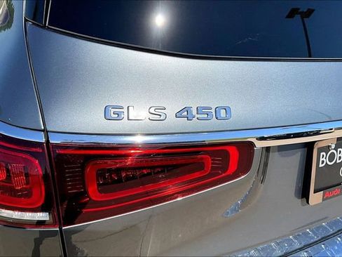 Used 2022 Mercedes-Benz GLS 450 4MATIC image 33