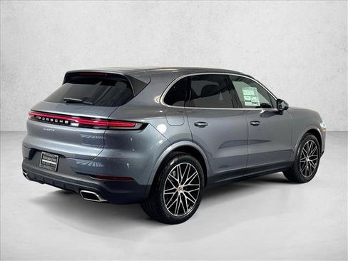 Used 2026 Porsche Cayenne AWD/4WD image 9