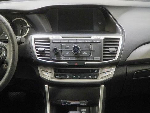 Used 2015 Honda Accord LX image 23