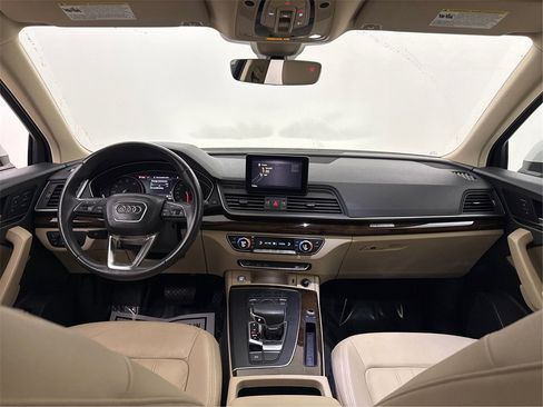 Used 2019 Audi Q5 2.0T Premium w/ Convenience Package image 40