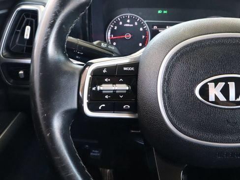 Used 2021 Kia Sorento S w/ Panoramic Sunroof Package FWD image 24