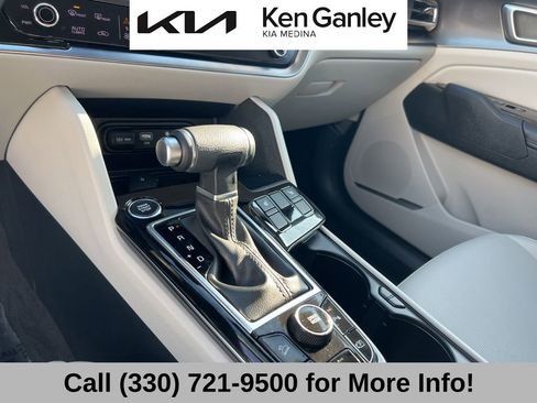 Certified 2025 Kia Sportage EX w/ Premium Package image 35