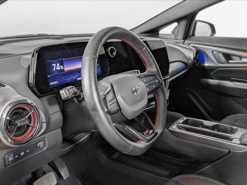Used 2024 Chevrolet Equinox EV RS FWD image 24