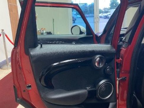 Used 2015 MINI Cooper S FWD image 11