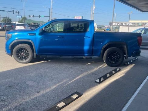 Used 2022 GMC Sierra 1500 Elevation AWD/4WD image 3