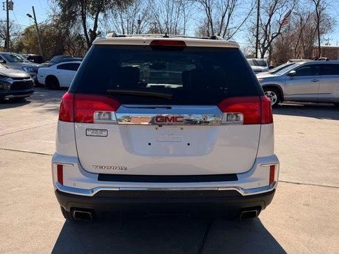 Used 2017 GMC Terrain SLT w/ Open Road Package image 5