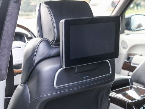 Used 2017 Land Rover Range Rover Long Wheelbase Autobiography image 19