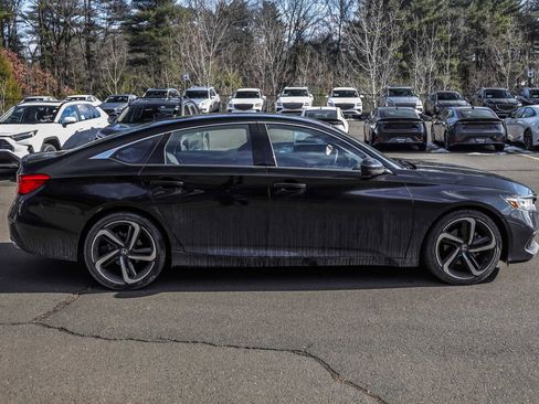 Used 2022 Honda Accord Sport image 3