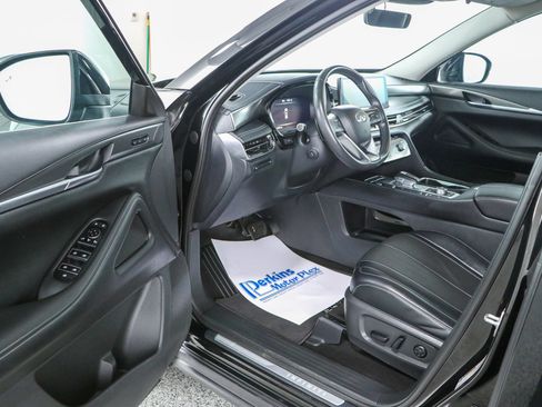 Used 2023 INFINITI QX60 Luxe w/ Cargo Package FWD image 3
