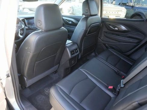 Used 2023 GMC Terrain SLT w/ Tech Package image 12