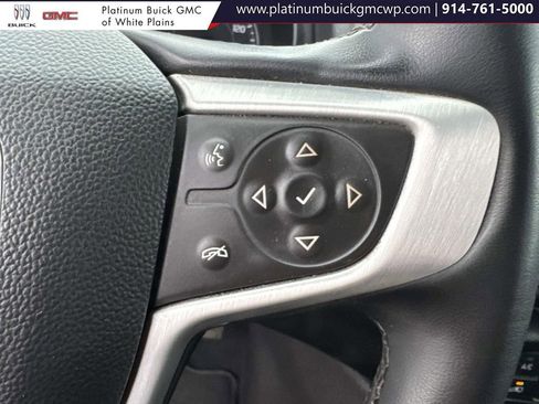 Used 2024 GMC Terrain SLT image 21