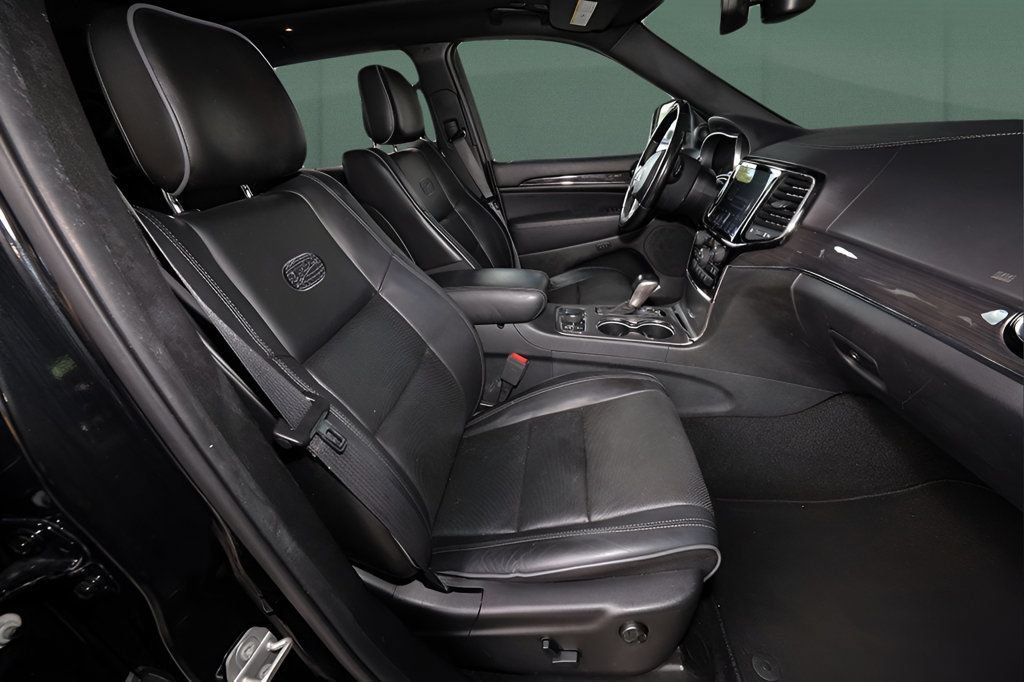 Used 2020 Jeep Grand Cherokee Overland AWD/4WD image 12