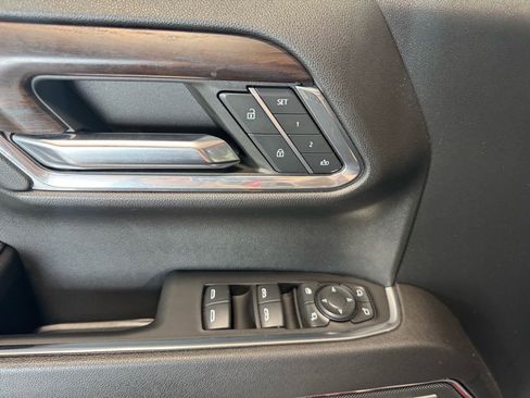 Used 2023 GMC Sierra 1500 SLT w/ SLT Premium Package image 18