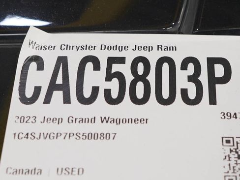 Used 2023 Jeep Grand Wagoneer Series III AWD/4WD image 33