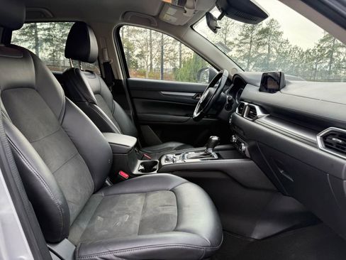 Used 2017 MAZDA CX-5 Touring image 10