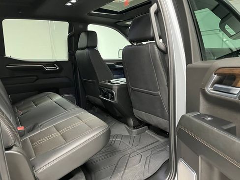 Used 2024 Chevrolet Silverado 1500 High Country w/ High Country Premium Package AWD/4WD image 53
