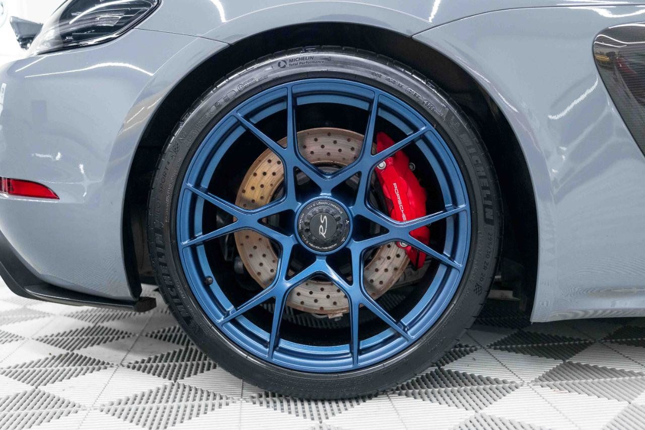 Used 2023 Porsche 718 Cayman GT4 RS RWD image 40