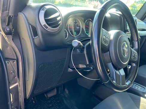 Used 2017 Jeep Wrangler Unlimited Sport w/ Quick Order Package 24S AWD/4WD image 14