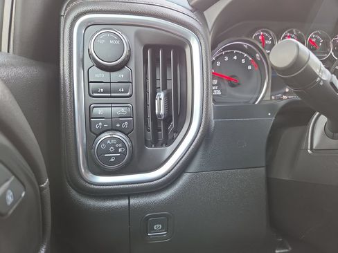 Used 2022 Chevrolet Silverado 1500 RST w/ Safety Package AWD/4WD image 22