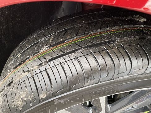 New 2025 Nissan Versa SV w/ Trunk Package image 32