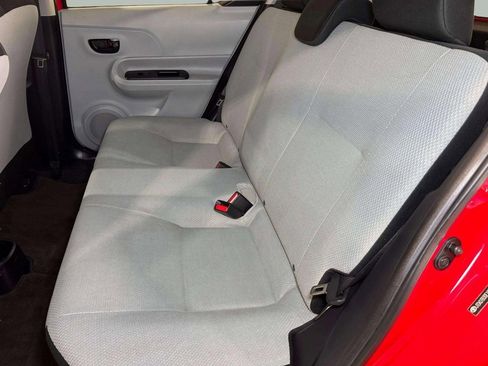 Used 2014 Toyota Prius C One image 22