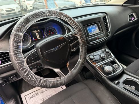 Used 2015 Chrysler 200 Limited FWD image 21