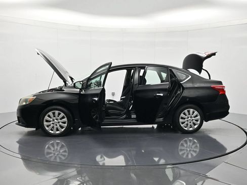 Used 2018 Nissan Sentra S FWD image 47