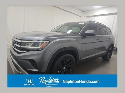 Used 2022 Volkswagen Atlas SE w/ Black Wheel Package